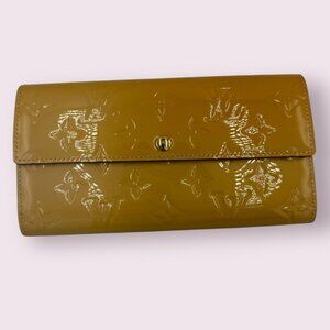 Louis Vuitton Vernis Yellow Sarah Wallet with pink Ballerine interior